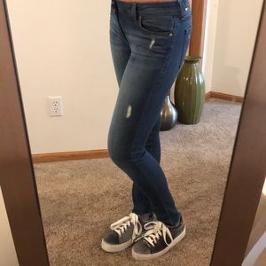 DL1961 Emma Legging with Pro 360 degree stretch.